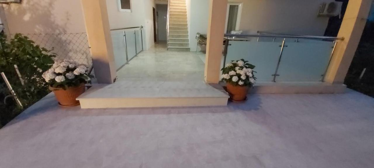 Apartmani Becici Kültér fotó