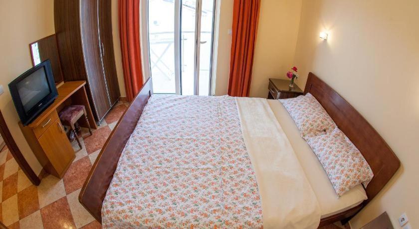Apartmani Becici Kültér fotó